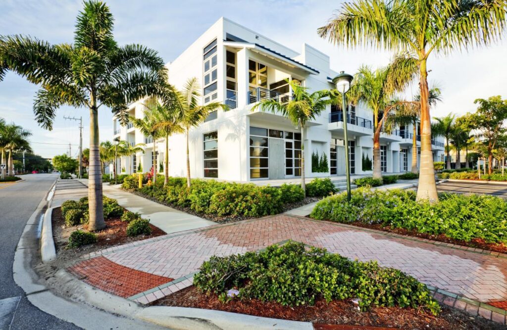 Commercial Landscape Design | Expert Solutions by Dreamscapes Florida