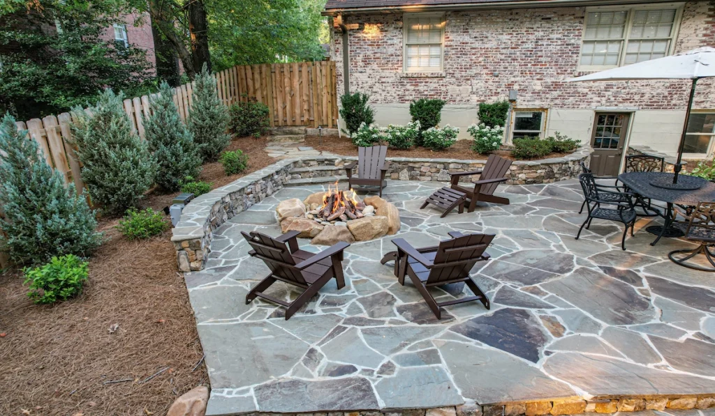 Natural garden small patio